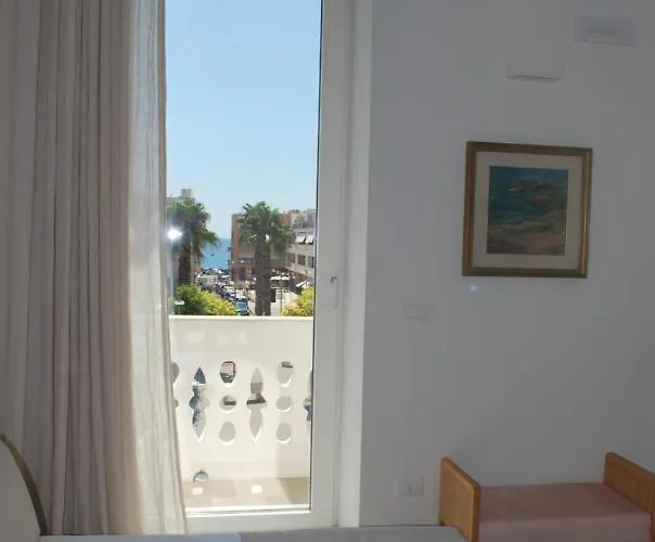 Palazzo Del Cavaliere 3* 加利波利