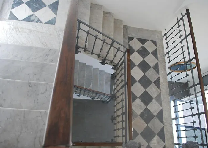 Palazzo Del Cavaliere غالّيبولي