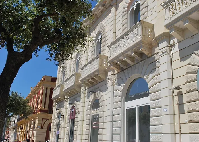 Palazzo Del Cavaliere غالّيبولي